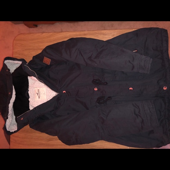 Hollister Winter Coat - Picture 2 of 2